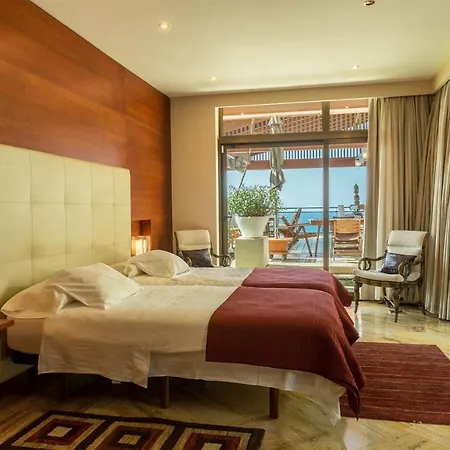 Albella Villa *